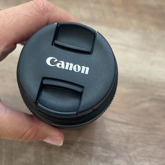 Canon 75-300mm lens - Picture 6 of 6